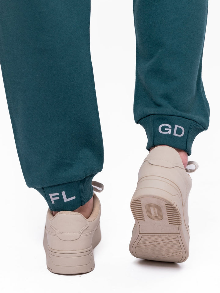 Essential Unisex Jogger June Bug - FLGD